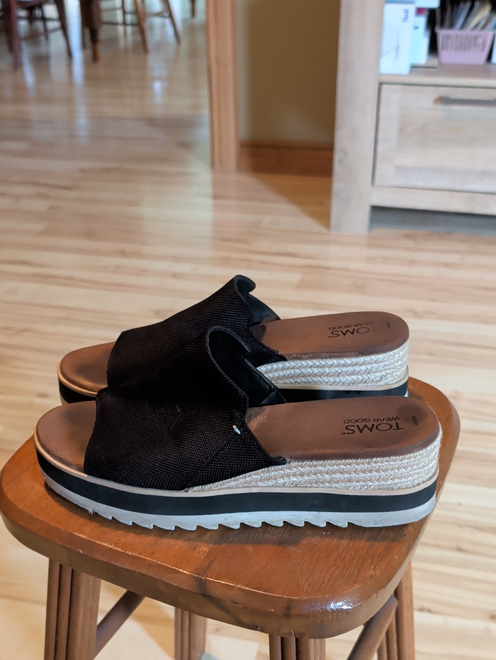 Toms Black Platform Espadrille Slide Mules with Jute Wrap